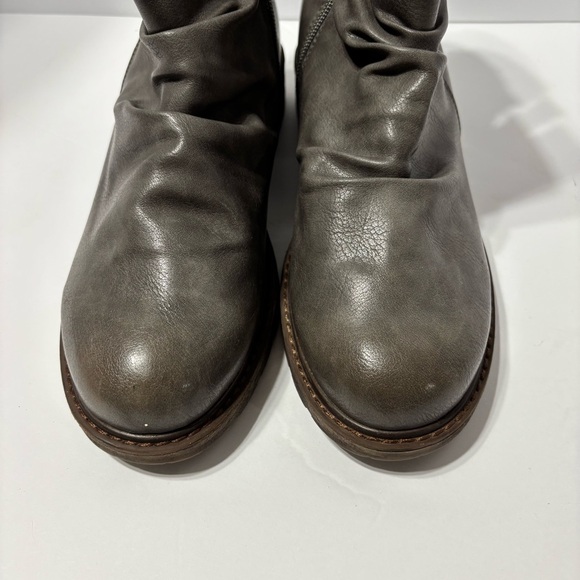 Muk Luks Lukees Women's Sz 9.5Gray Burnished Waterproof Logger Banff Booties NWT - Picture 4 of 6
